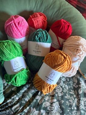 Hobbii Honey Bunny Plush Yarn Bundle in Bright Mixed Colors, one is Toucan